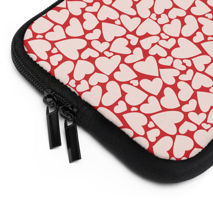 Close-up of the zipper and edge of the red hearts laptop sleeve